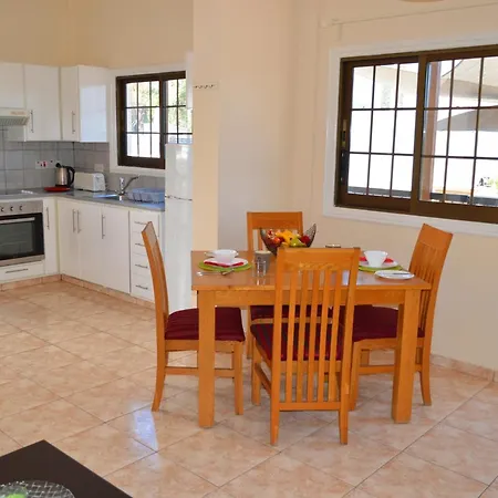 Marina Luxury - Pearl Agia Napa