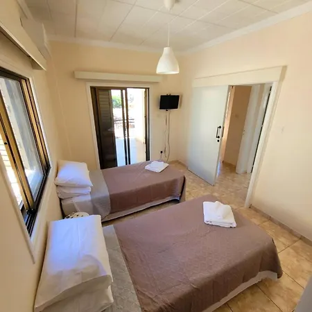 Marina Luxury - Pearl Ayía Nápa