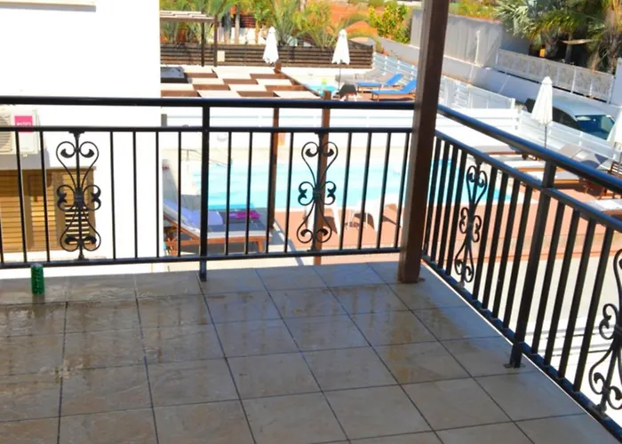 Marina Luxury - Pearl *