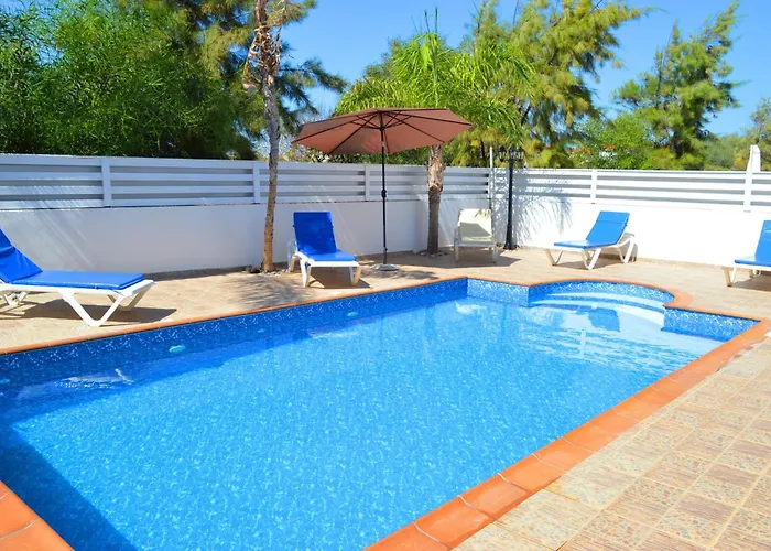 Marina Luxury - Pearl Ayia Napa