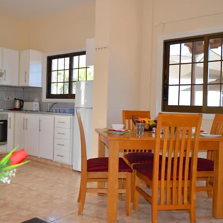 Marina Luxury - Pearl *